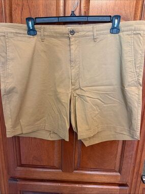 Goodfellow & Co Tan Flat Front Men’s Shorts